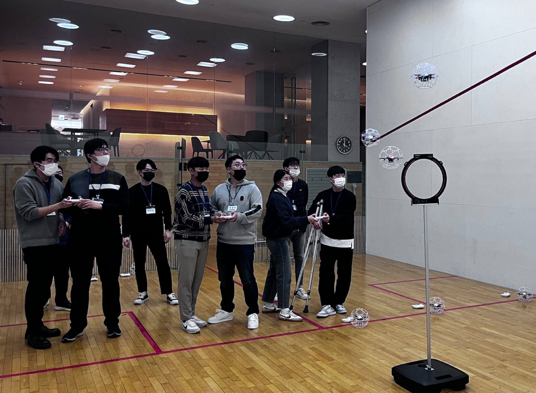 Value Up Challenge 드론 미션을 수행하는 참가자들